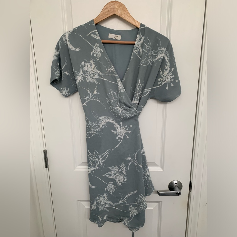Aritzia Babaton Wrap Dress, Light Blue White floral print, size small